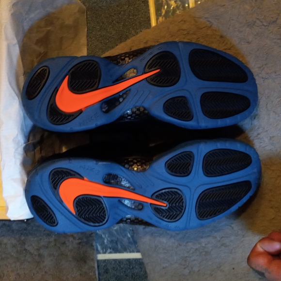 Nike air foamposite pro black, battle blue, orange size 10 5 Brand New - Picture 3 of 6